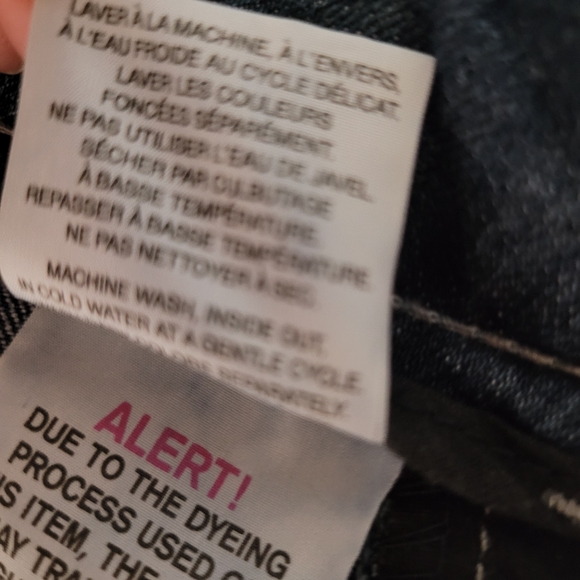 Smart Set Dark Wash Jean Shorts. **Size 7** - Picture 5 of 7